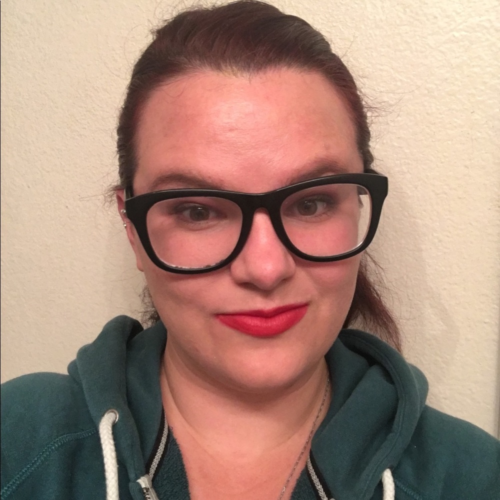Meet your Posher, Erica
